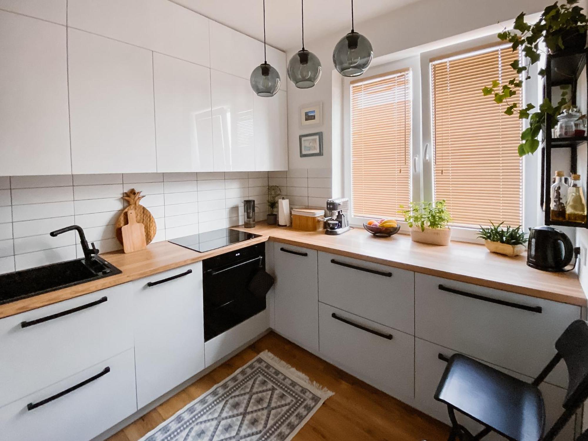 Apartment White *